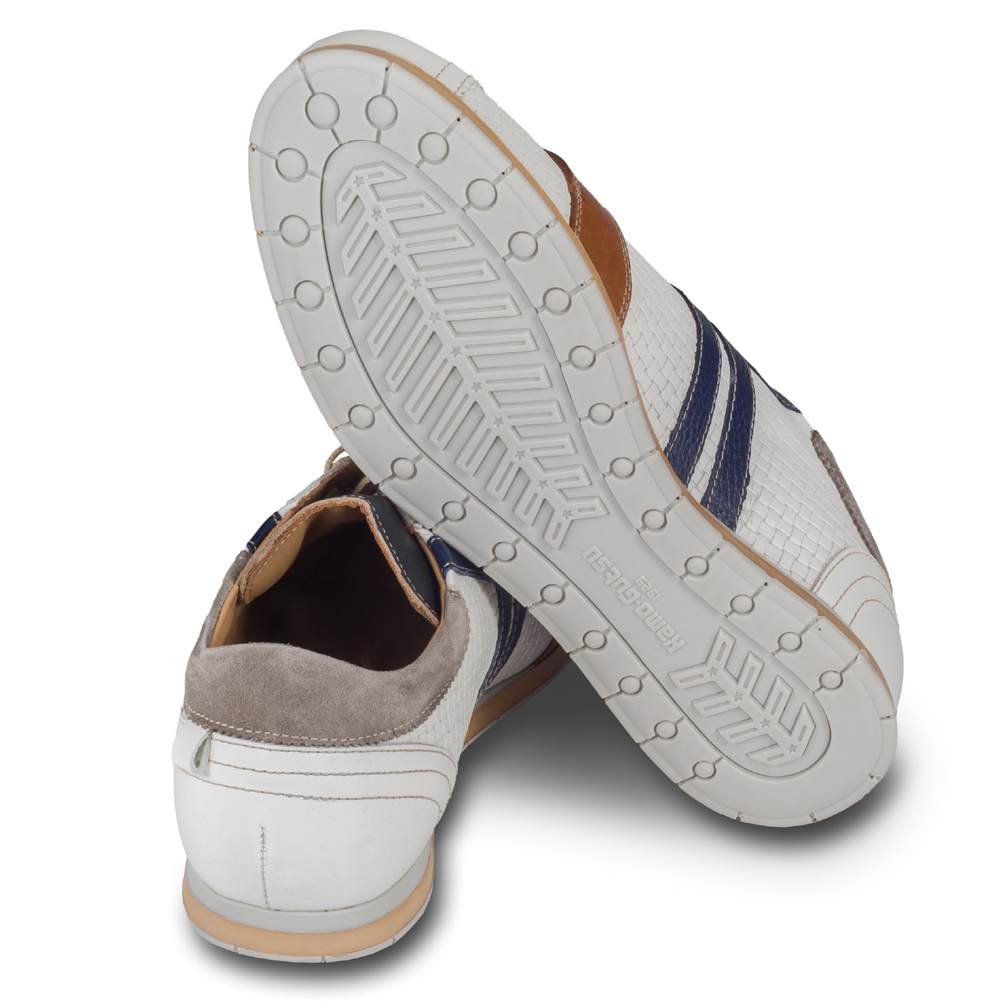 Kamo-Gutsu Sneaker Herren in Weiß mit Braun und Blau (TIFO-030 bianco). Aus Kalbsleder in Flechtoptik. Handgefertigt Made in Italy. Ansicht der Ferse und Sohlenunterseite.