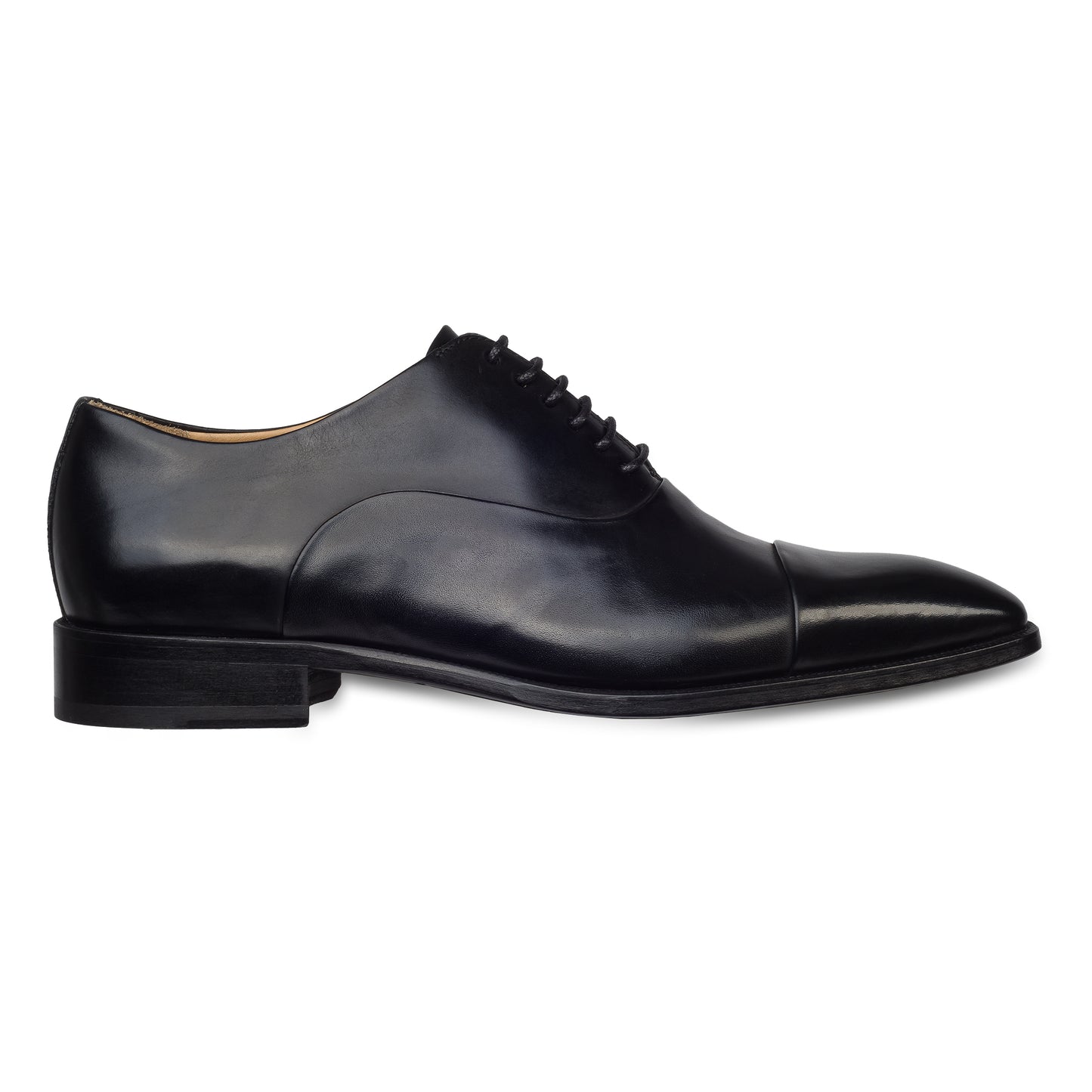 BRECOS Anzugschuhe | Captoe Oxford schwarz, Kalbsleder. Ansicht Außenseite rechter Schuh