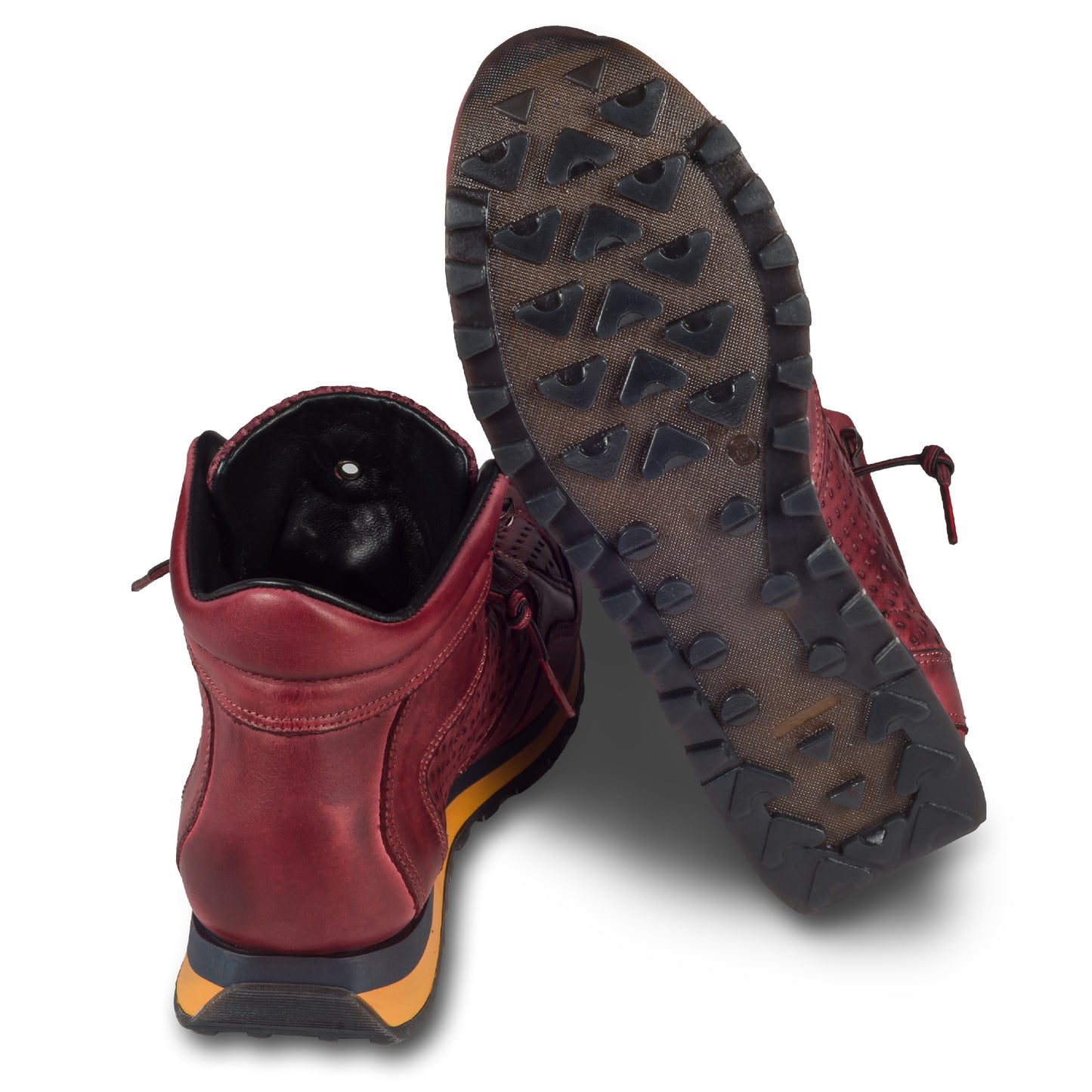 CETTI Herren Kalbsleder Sneaker Stiefel, Modell „C-1048“ in bordeaux rot (nature tin bordeos). Handgefertigt in Spanien.  Ansicht der Ferse und Sohlenunterseite.