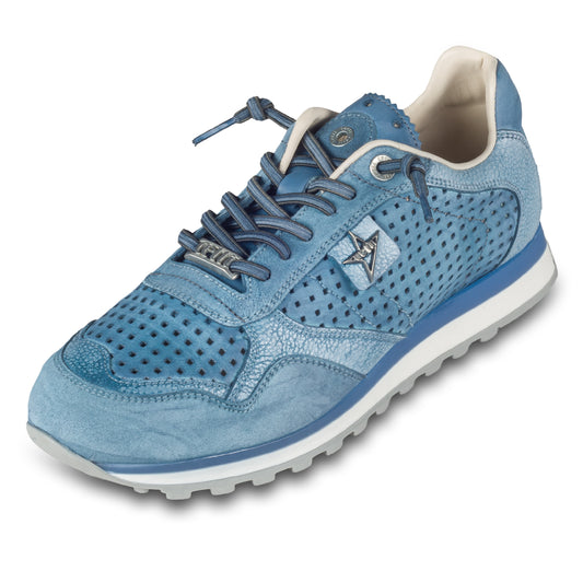 CETTI Herren Sommer Leder Sneaker, Modell „C848“ in hellem blau (used tin indigo). Perforiertes Leder. Ansicht linker Schuh schräg