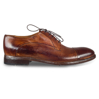 LEMARGO Herren Schnür-Halbschuh, Kalbsleder stonewashed, cognak braun. Handgefertigt und Durchgenäht. Außenansicht rechter Schuh.