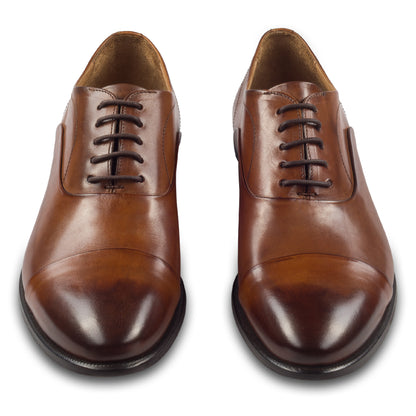 BRECOS Anzugschuhe Oxford Captoe, Kalbsleder braun, durchgenäht. Ansicht paarweise von vorn
