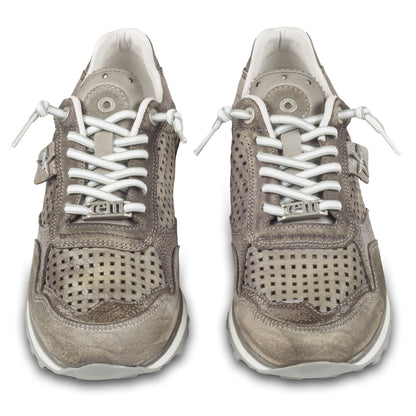 Cetti Herren Low-Top Sneaker, grau, Modell C-848 perforiert. Kalbsleder. Ansicht paarweise von vorne