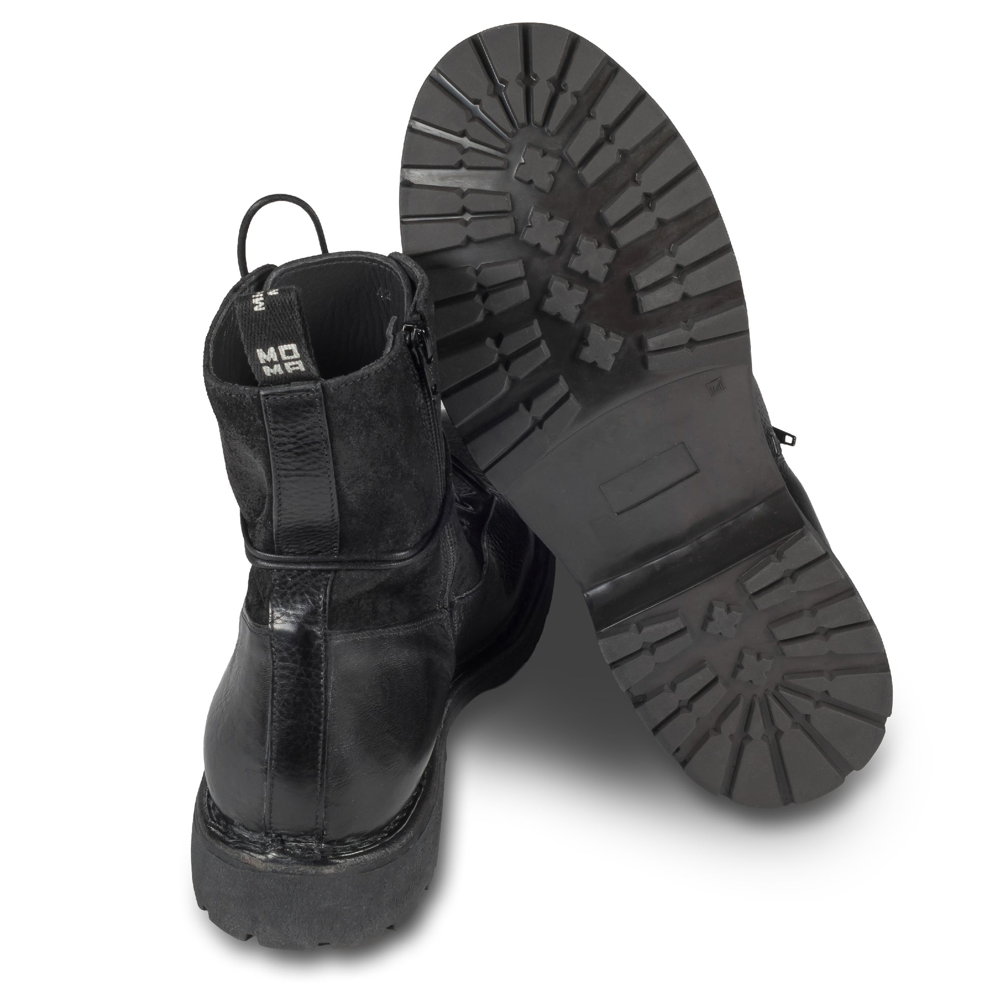 MOMA Schnürstiefelette Herren mit Reißverschluß, schwarzes Glattleder mit Wildleder. Handgefertigt / durchgenäht in Italien. Ansicht Ferse und Sohlenunterseite