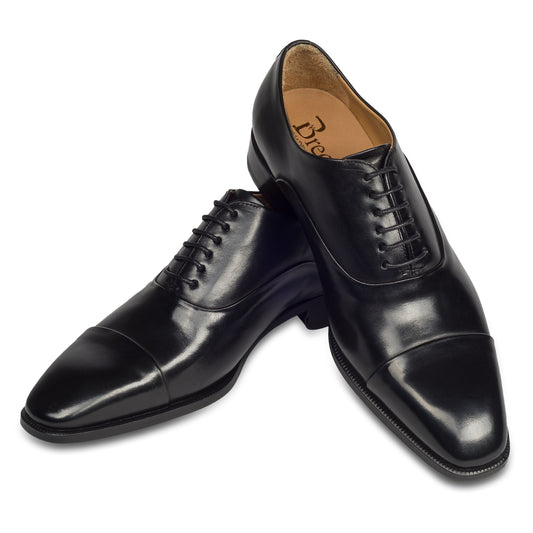 BRECOS Anzugschuhe | Captoe Oxford schwarz, Kalbsleder. Ansicht paarweise überkreuzt