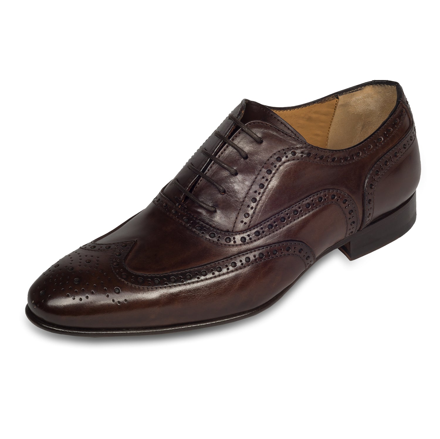 Branchini - Italienische Herren Anzugschuhe Full-Brogue Derby im Budapester-Stil, braun. Aus Kalbsleder handgefertigt und durchgenäht. Schräge Ansicht linker Schuh.