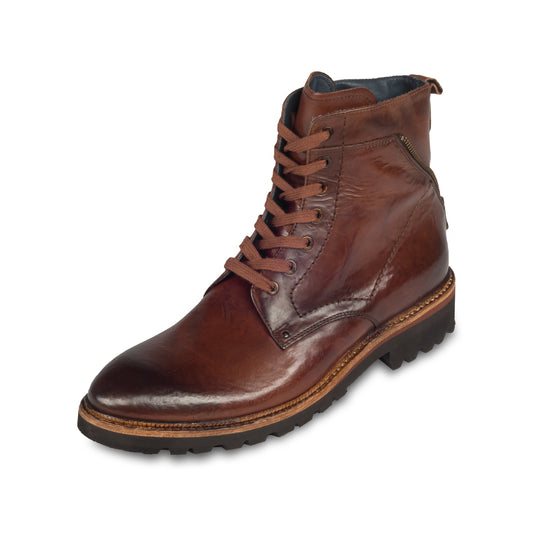 Lorenzi Herren Schnürstiefelette, Boots, in braun mit Zier-Reißverschluß an der Rückseite. Durchgenäht. Bei Sisento. Seitlich schräge Ansicht linker Schuh von vorne